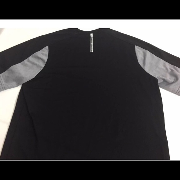 Under Armour Shirt Fitted Sz Small Mens Heat Gear - Picture 7 of 8
